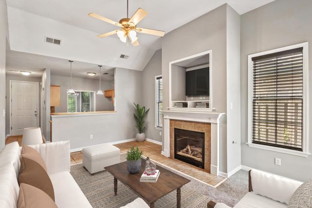 4956 INDIAN WALK LN, Arlington, TN 38002