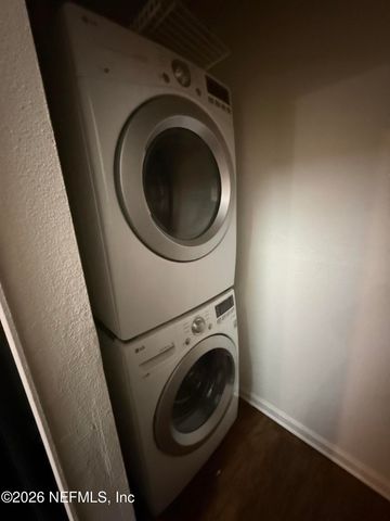 6099 MAGGIES Circle 104, Jacksonville, FL 32244