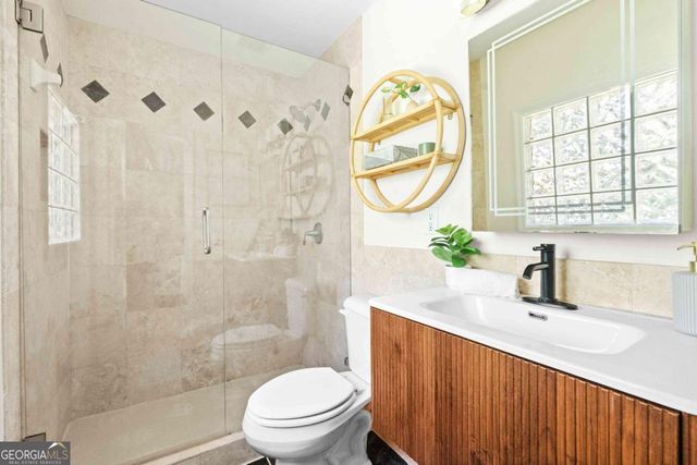 2480 Flair Knoll Drive NE, Atlanta, GA 30345