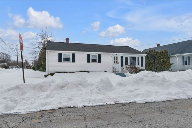 49 Ames Street, Pawtucket, RI 02861