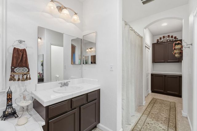 6551 E Orleans Avenue, Fresno, CA 93727