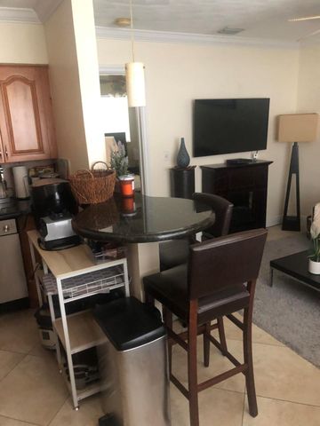 816 NE 17th Avenue 2, Fort Lauderdale, FL 33304