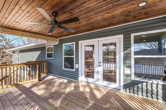 4260 N Shore Drive, Hillsboro, MO 63050