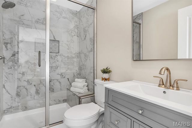 4260 N Shore Drive, Hillsboro, MO 63050