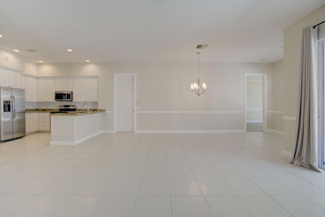 256 San Remo Drive, Jupiter, FL 33458