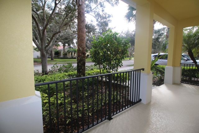 256 San Remo Drive, Jupiter, FL 33458