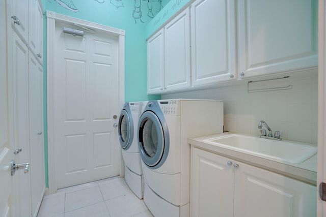256 San Remo Drive, Jupiter, FL 33458