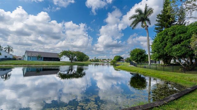 19907 Villa Lante Pl, Boca Raton, FL 33434