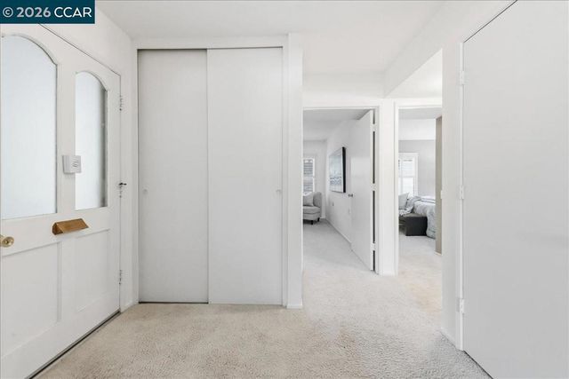 1112 Rockledge Ln 6, Walnut Creek, CA 94595