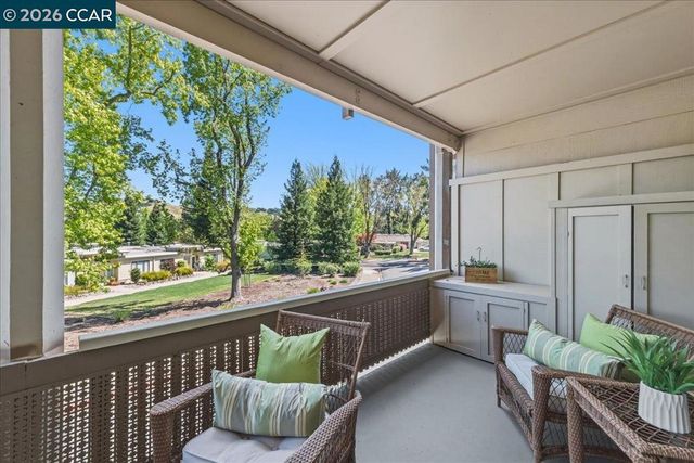 1112 Rockledge Ln 6, Walnut Creek, CA 94595