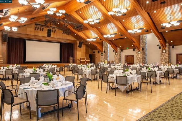 1112 Rockledge Ln 6, Walnut Creek, CA 94595