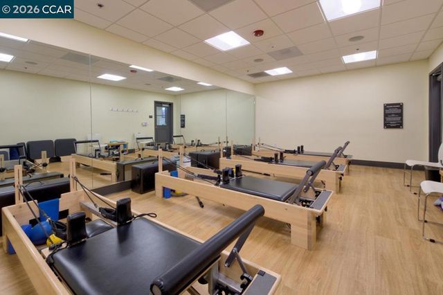 1112 Rockledge Ln 6, Walnut Creek, CA 94595