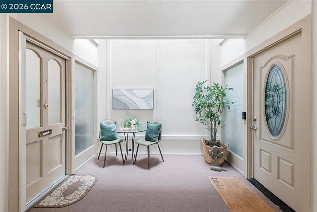 1112 Rockledge Ln 6, Walnut Creek, CA 94595