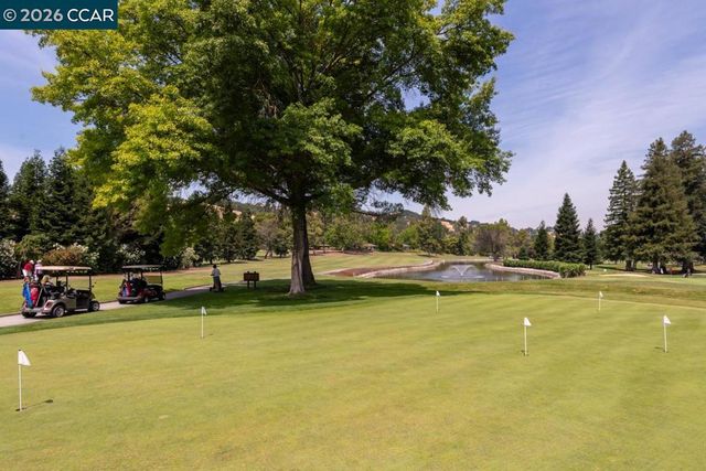 1112 Rockledge Ln 6, Walnut Creek, CA 94595