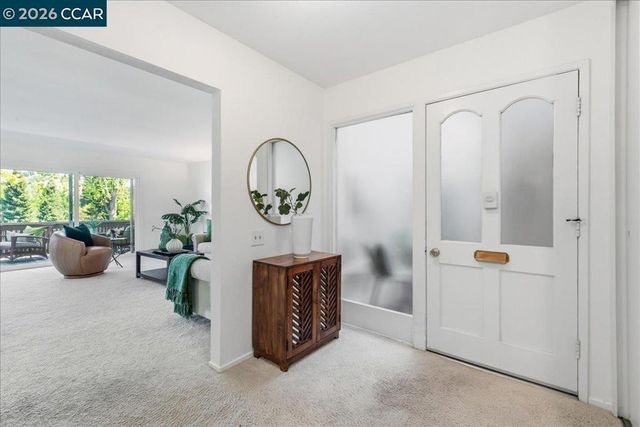 1112 Rockledge Ln 6, Walnut Creek, CA 94595