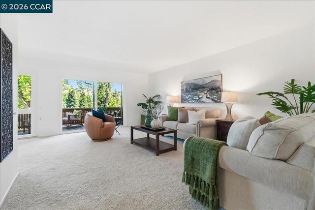 1112 Rockledge Ln 6, Walnut Creek, CA 94595