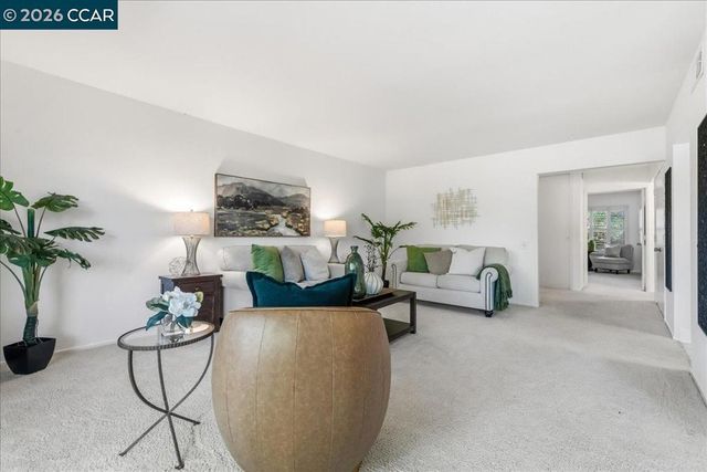 1112 Rockledge Ln 6, Walnut Creek, CA 94595