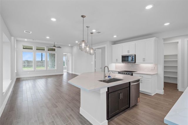 18843 Brego Lane, Tomball, TX 77377