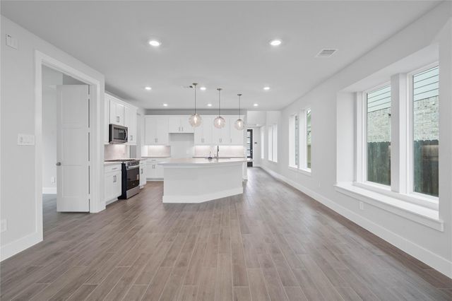 18843 Brego Lane, Tomball, TX 77377