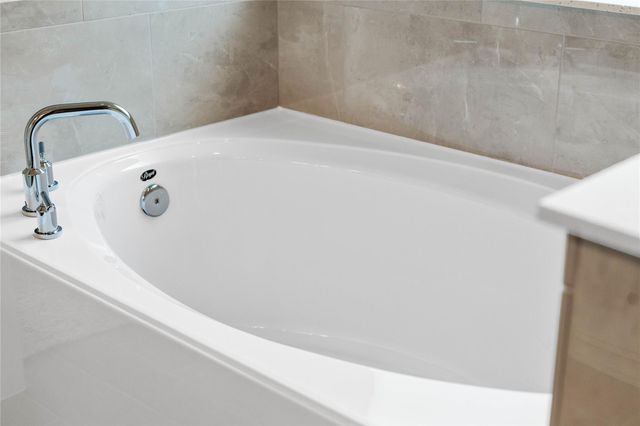 18843 Brego Lane, Tomball, TX 77377