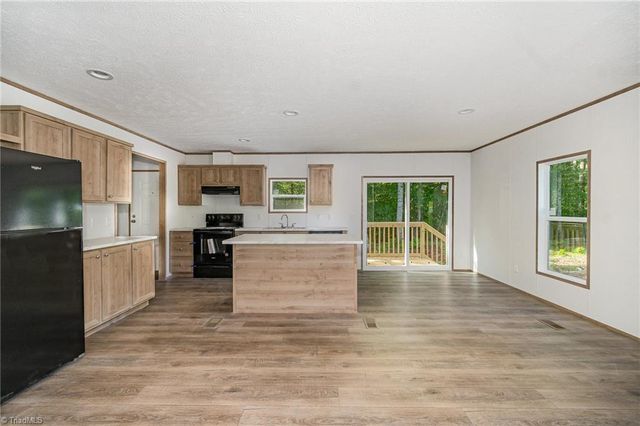 270 Big Oak Trail, Browns Summit, NC 27214