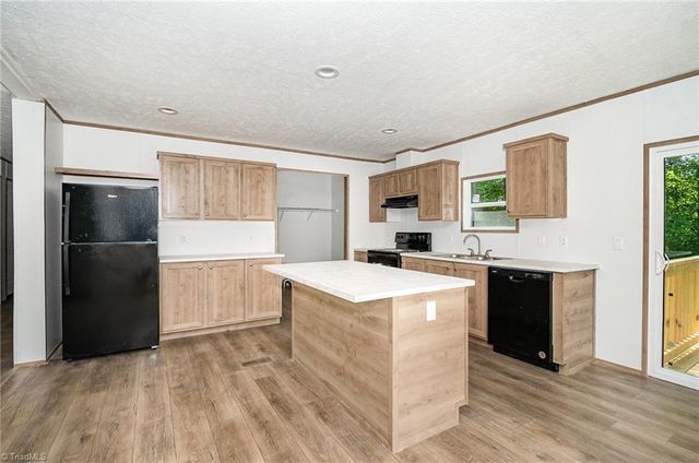 270 Big Oak Trail, Browns Summit, NC 27214