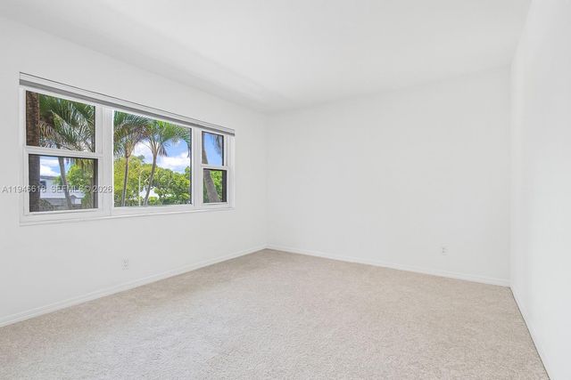 3121 NE 51st St 203E, Fort Lauderdale, FL 33308