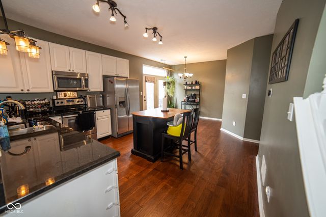 1763 Red Phister Drive, Avon, IN 46123