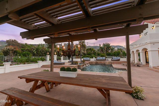 2296 Applewood Lane, Camarillo, CA 93012