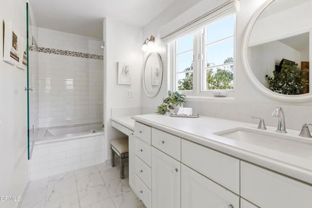 2296 Applewood Lane, Camarillo, CA 93012