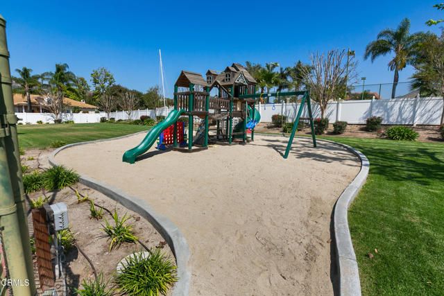 2296 Applewood Lane, Camarillo, CA 93012