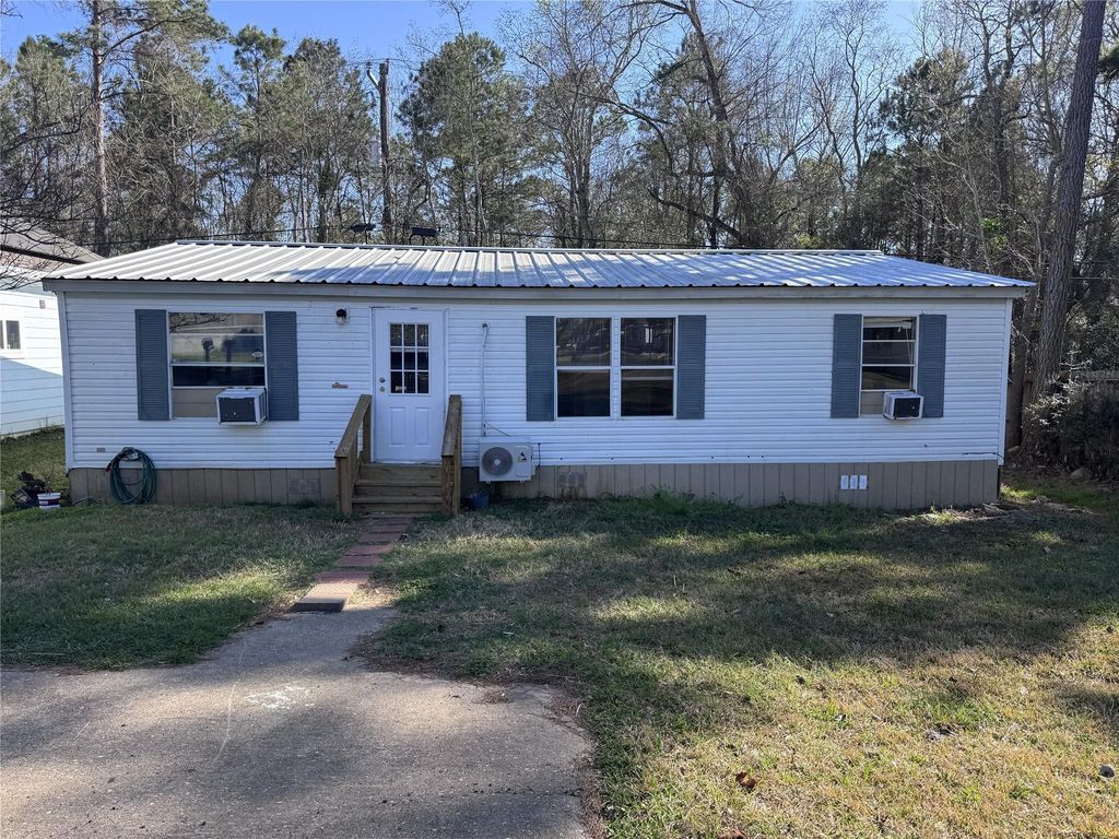 934 Queenswood, Montgomery, TX 77316