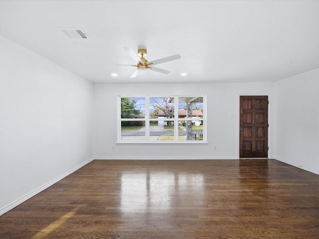 10270 Kilkenny Place, Dallas, TX 75228