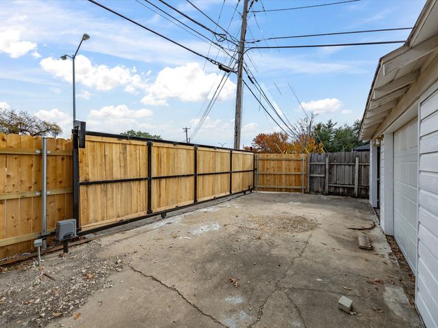 10270 Kilkenny Place, Dallas, TX 75228