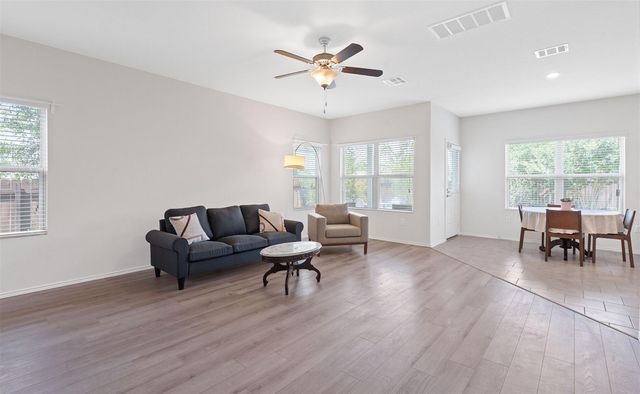 3724 Alpine Autumn DR, Austin, TX 78744