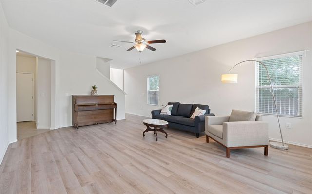 3724 Alpine Autumn DR, Austin, TX 78744