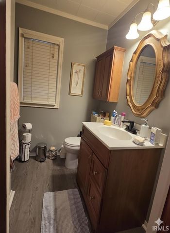 1049 Shore Drive, Fort Wayne, IN 46805