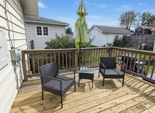 1049 Shore Drive, Fort Wayne, IN 46805