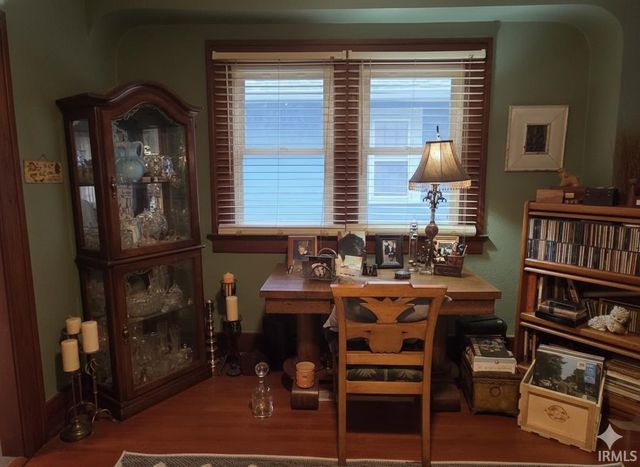 1049 Shore Drive, Fort Wayne, IN 46805