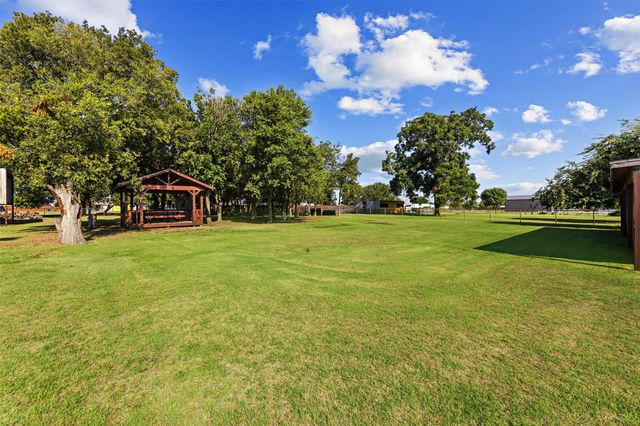 352 County Road 4841, Haslet, TX 76052