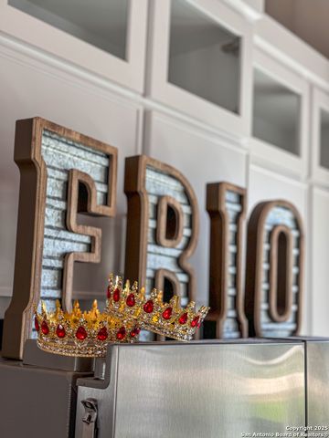 34 Lazy Day, Concan, TX 78838