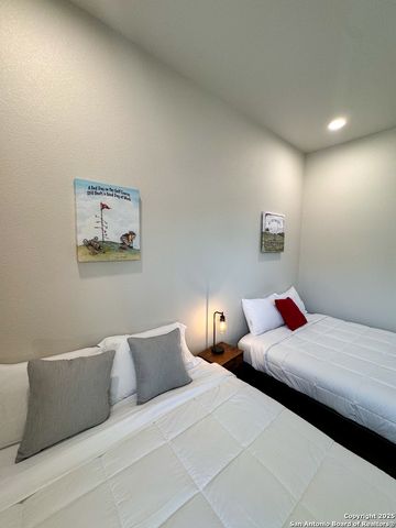 34 Lazy Day, Concan, TX 78838