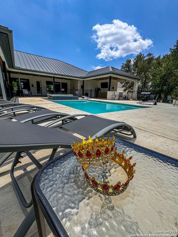 34 Lazy Day, Concan, TX 78838