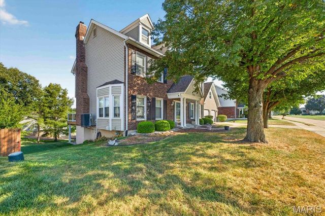 3445 Riverchase Parkway, St Charles, MO 63301