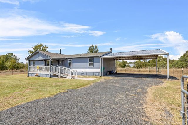 340 Alvina Ulich Street, Somerville, TX 77879