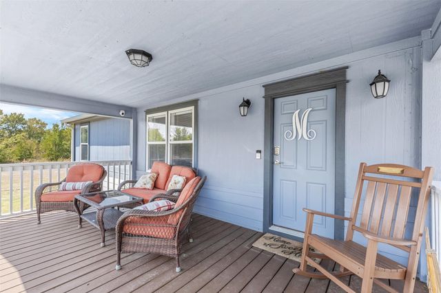 340 Alvina Ulich Street, Somerville, TX 77879