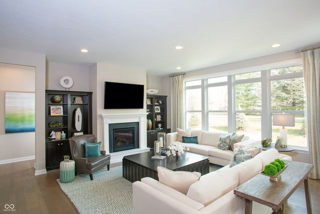 6688 Thresher Pass, Mccordsville, IN 46055