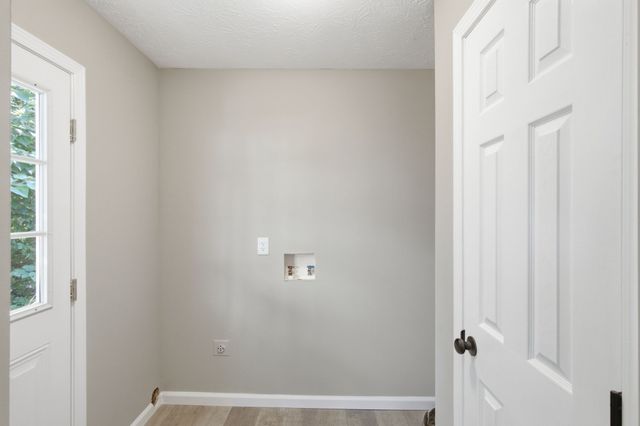103 Hall St, Hartsville, TN 37074