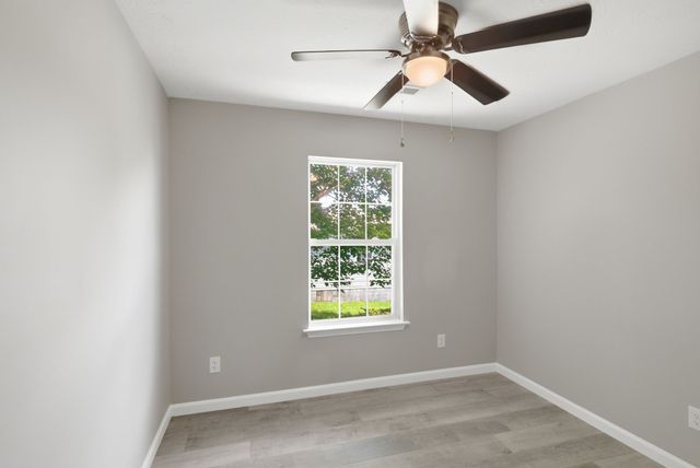 103 Hall St, Hartsville, TN 37074