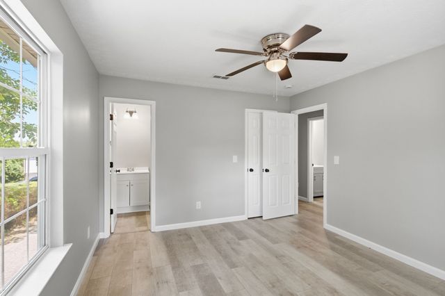103 Hall St, Hartsville, TN 37074